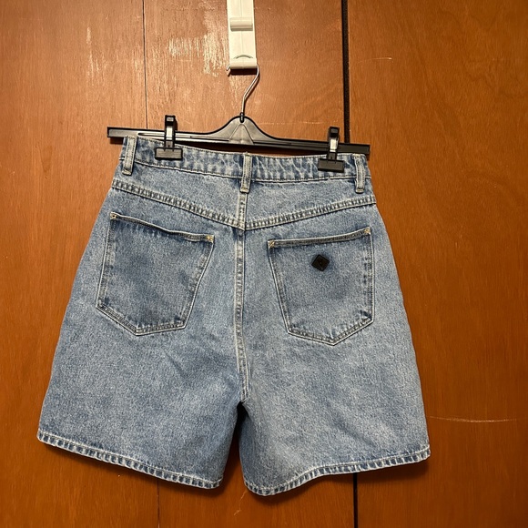 REVOLVE Abrand A Carrie Shorts in Georgia Blue - Picture 5 of 6